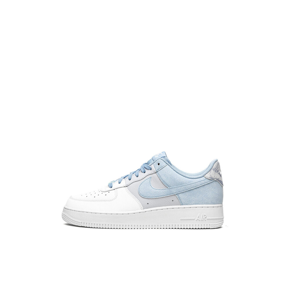 AIR FORCE 1 07 LV8 Psychic Blue 
