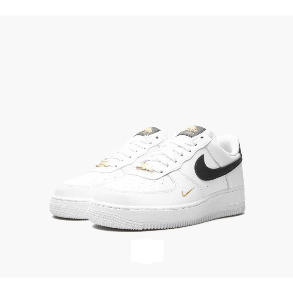 AIR FORCE 1 LOW ESSENTIAL White  Black  Gold