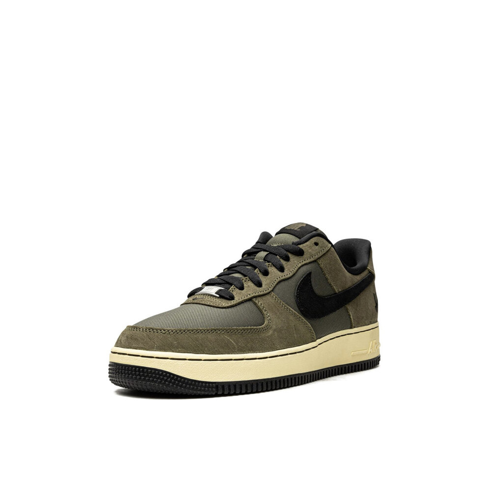 AIR FORCE 1 LOW SP Undefeated - Ballistic 